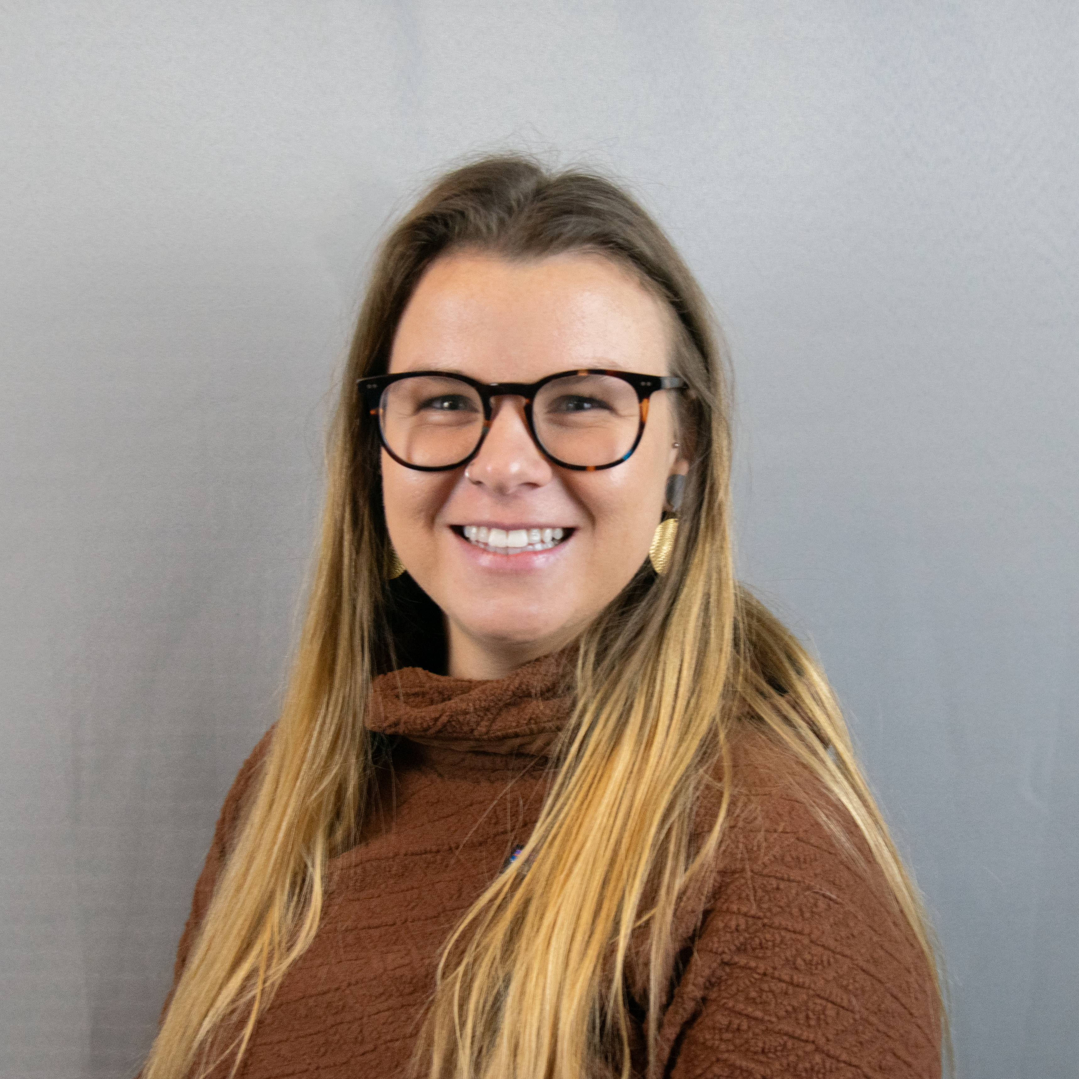 Caitlin Clough Headshot